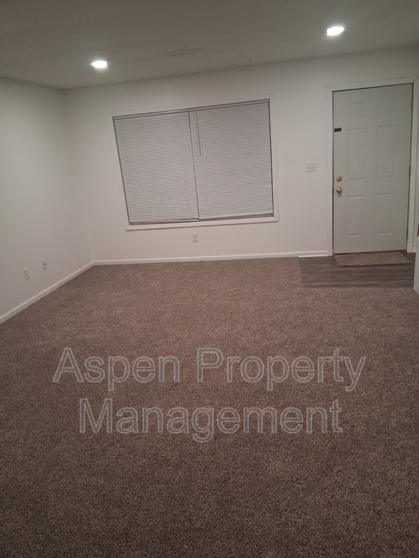 Burlington House: 2101 Division Street