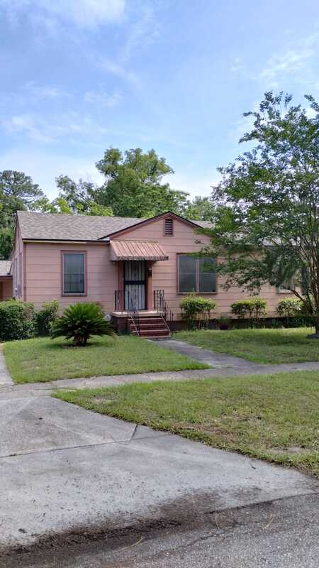 Jacksonville House: 1040 Brandywine Street