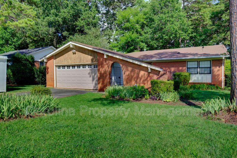 Charlotte Condo: 6412 Tomahawk Lane
