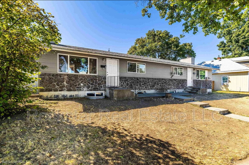 Spokane Condo: 704 East Bridgeport Avenue