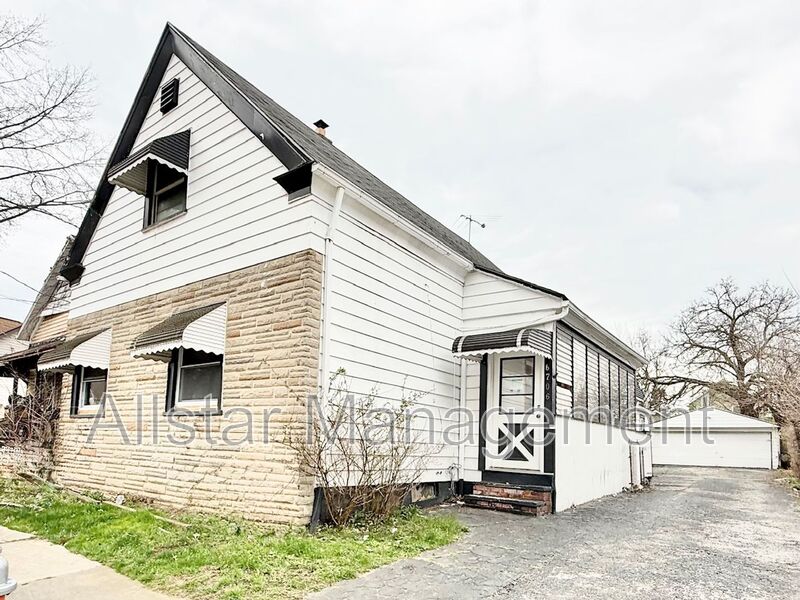 Cleveland Condo: 6706 Gertrude Avenue