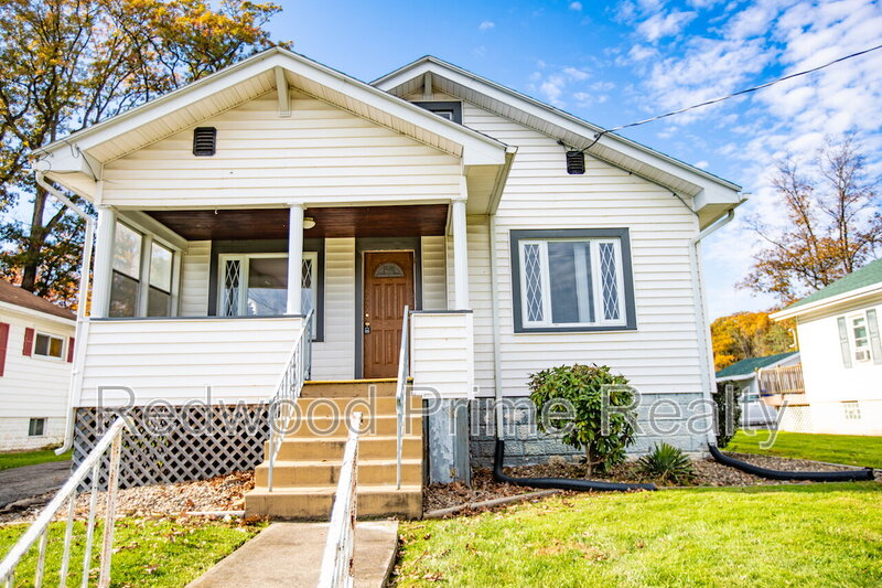Altoona Condo: 522 E Park Ave Room 4