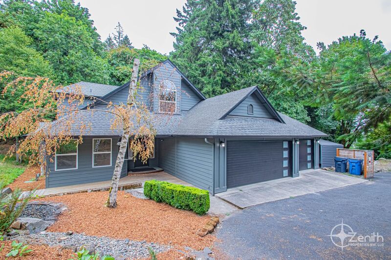 Camas House: 1328 NW 5th Ave