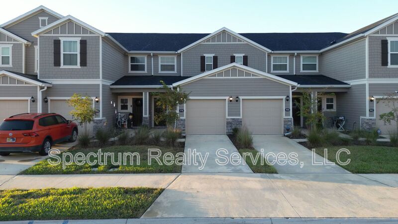 Jacksonvile Townhome: 9798 Fiddleback Ln