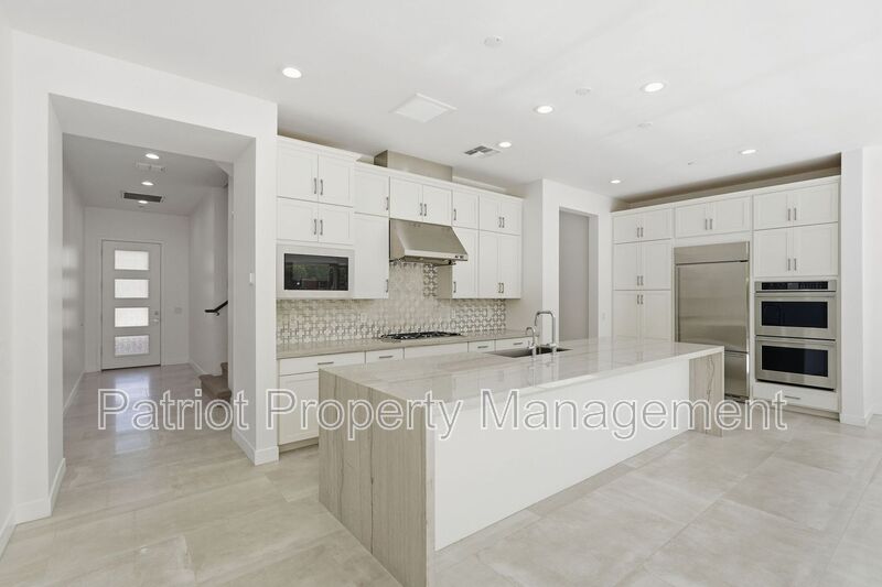 Scottsdale House: 7347 E Vista Bonita Dr