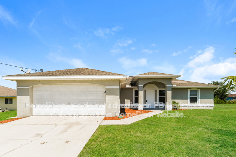 Lehigh Acres House: 4536 25th St SW