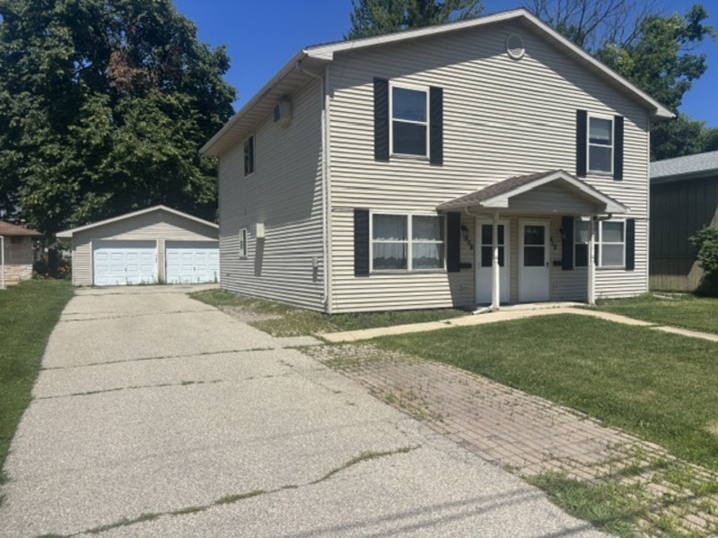 Oshkosh Condo: 808-810 Harney Avenue - 810
