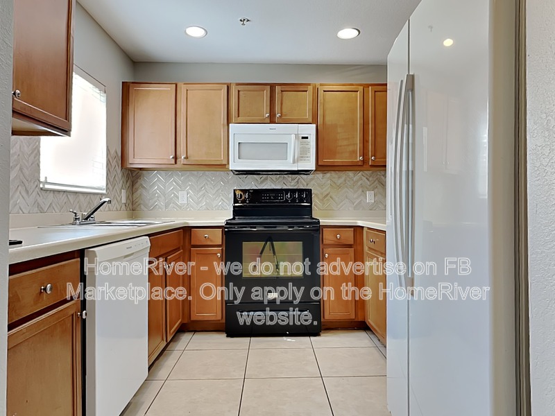 Fort Myers Townhome: 12001 Rock Brook Run