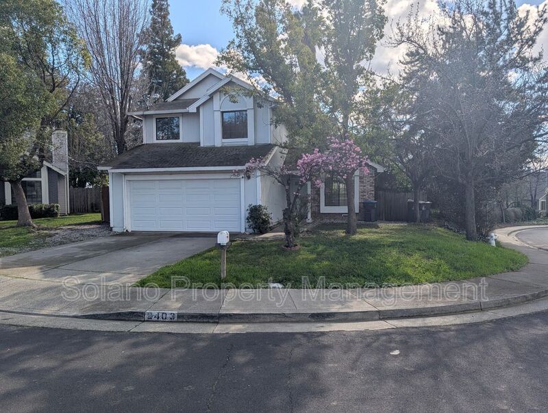 Fairfield House: 2403 Tea Ct