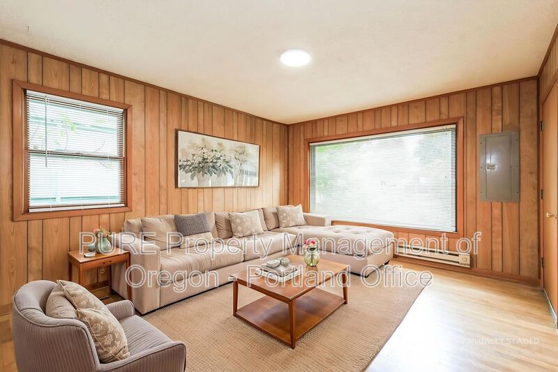 Portland Condo: 2931 SE 119th Ave