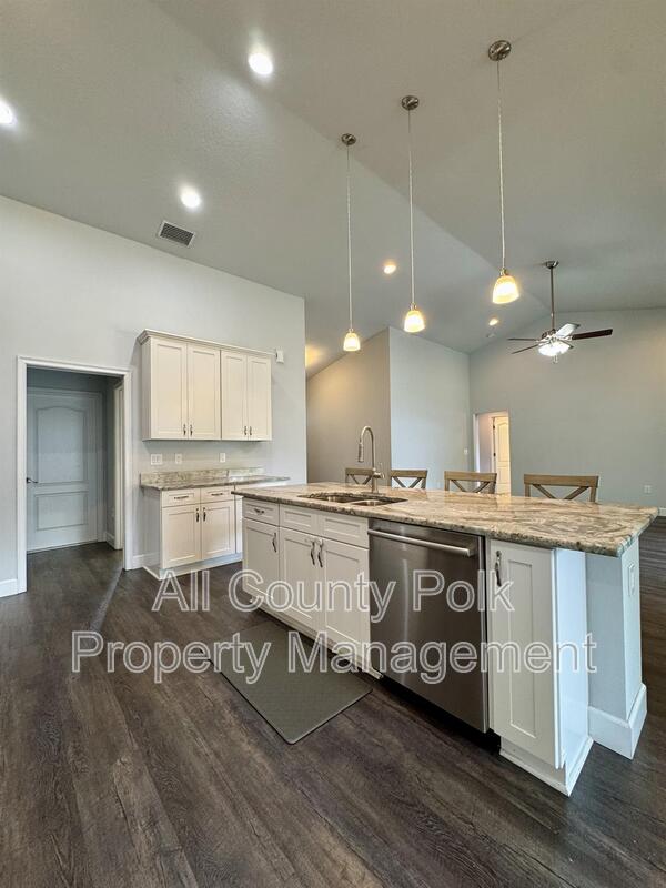 Main Rental Photo 8