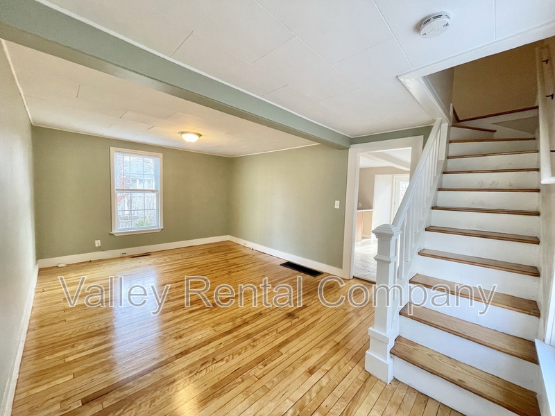 Agawam Condo: 41-43 High Street - 43