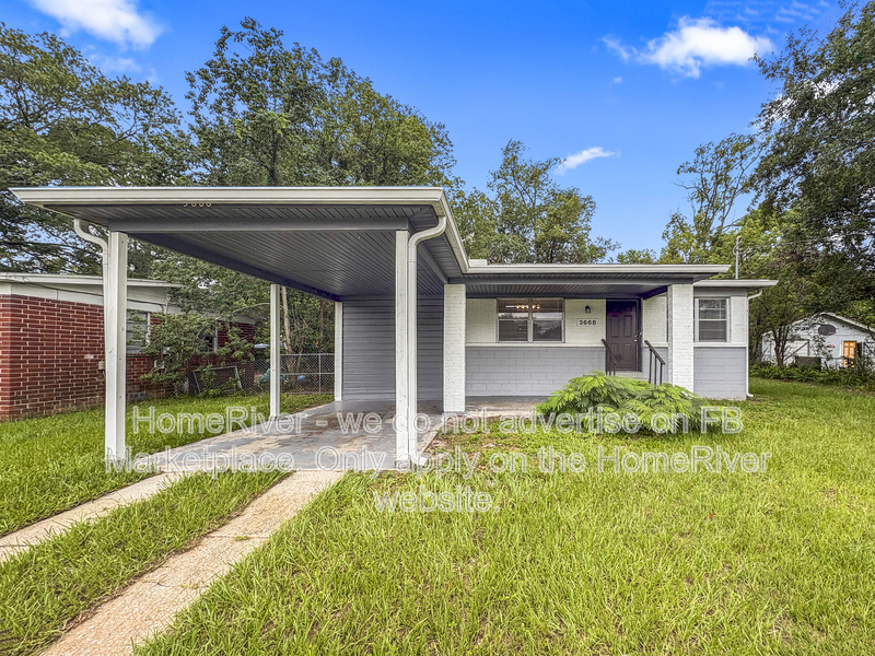 Jacksonville House: 3668 Jammes Rd