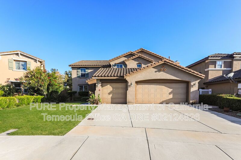 Murrieta House: 29383 Broken Arrow Way