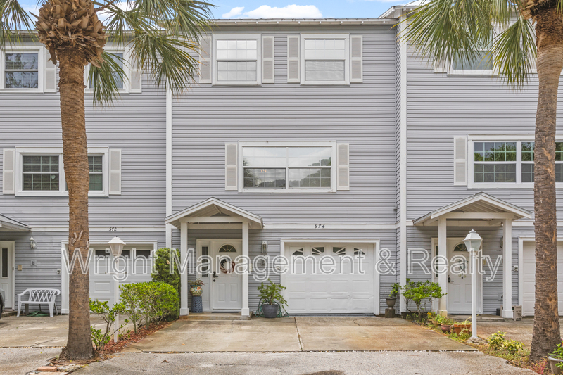 Palm Harbor Townhome: 574 Ryans Woods Lane