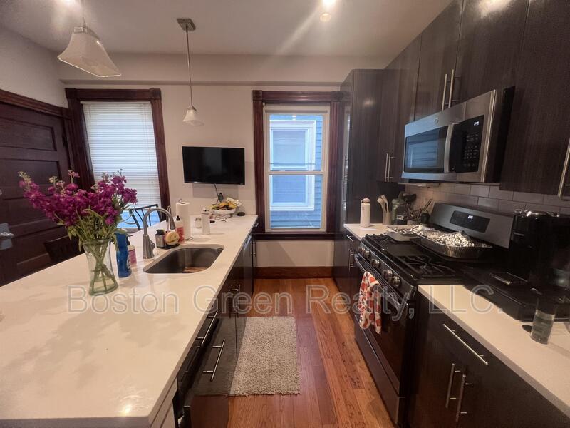 Boston House: 181 M Street