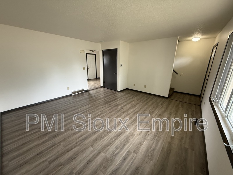 Sioux Falls Townhome: 612 E 6th st