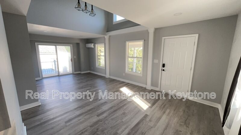 Pittsburgh House: 1122 Stock Street