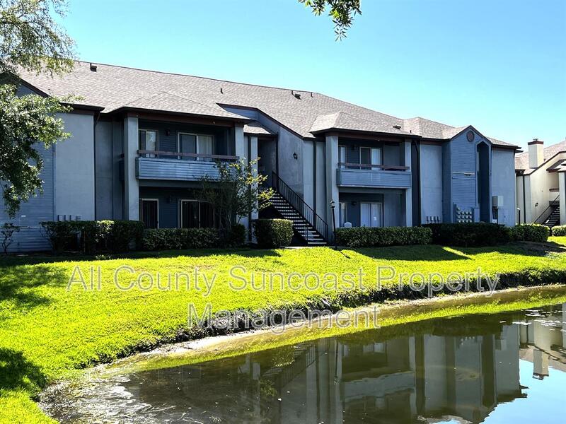 St Petersburg Condo: 10263 Gandy Blvd N #409