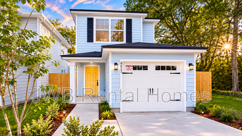 Jacksonville House: 8623 Dandy Ave