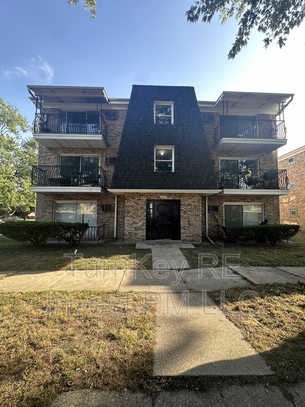 Dolton Condo: 1015 East 150th Place