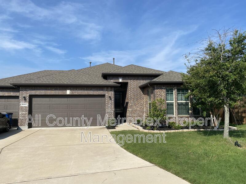Wylie House: 1602 Emerald Brook Ct