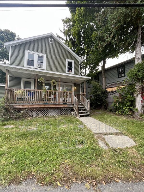 Troy House: 107 Mountainview Ave.