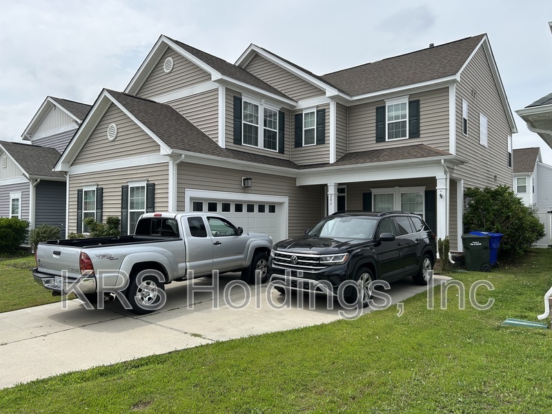 Suffolk House: 203 Markham Street