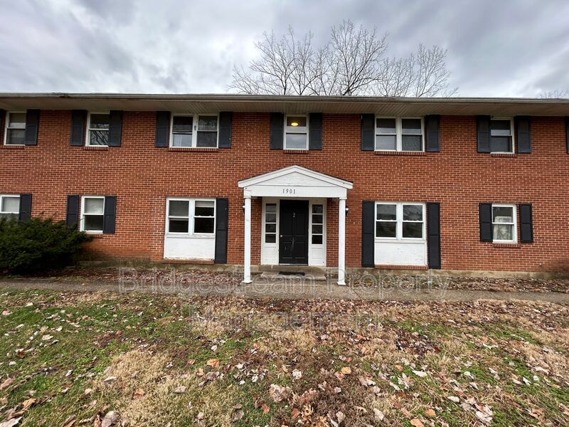 Dayton House: 1901 Hazel Ave