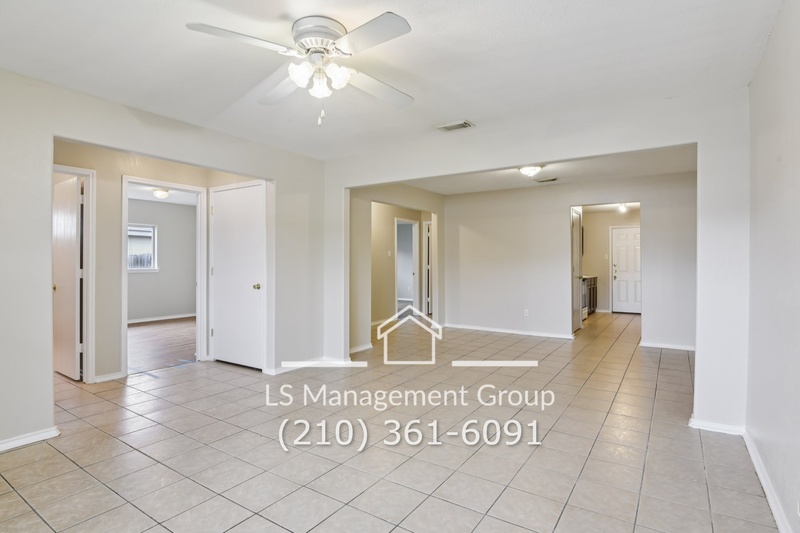 San Antonio Condo: 7636 Oak Chase,1