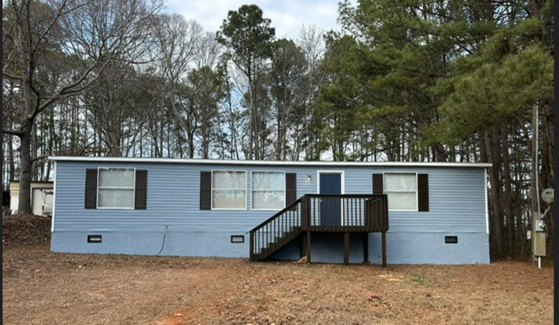 Temple House: 152 West Lakeview Drive