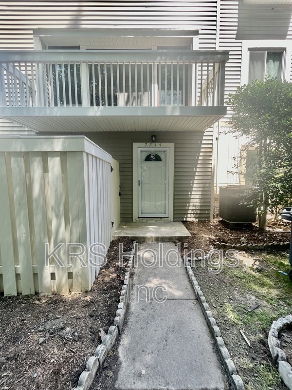 Springfield Townhome: 7214 Jillspring Ct