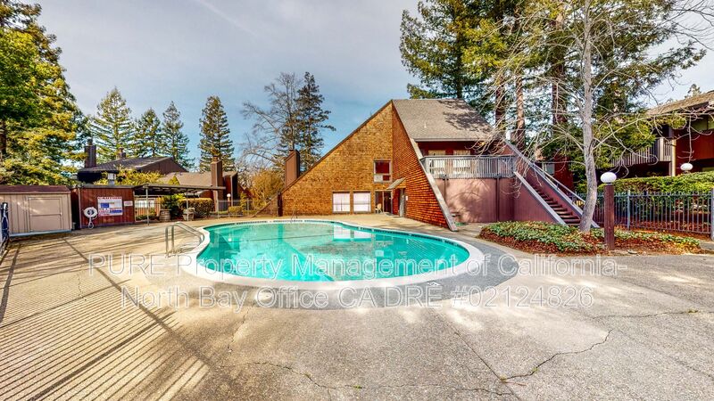 Santa Rosa House: 372 Los Alamos Road