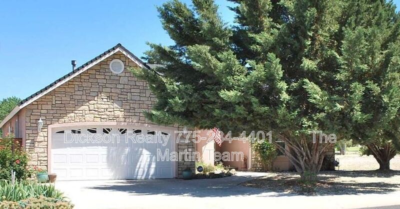 Fernley House: 752 Divot Drive