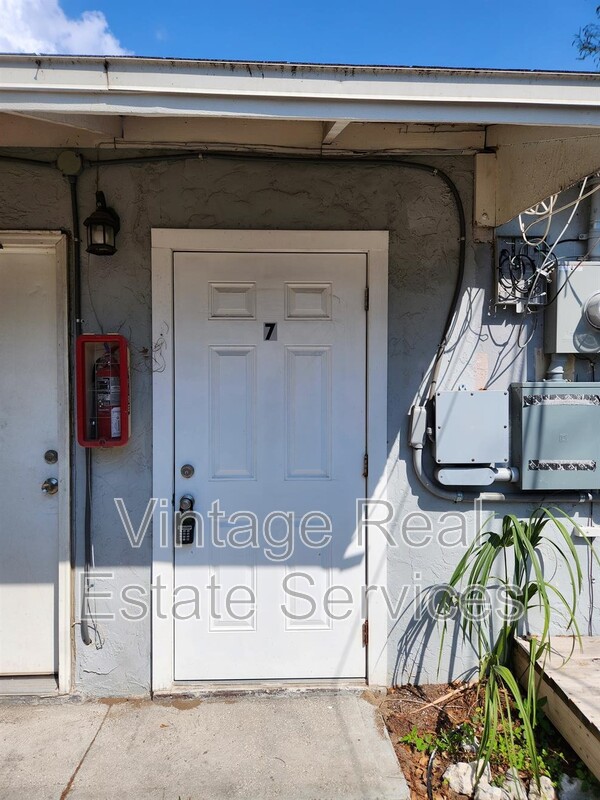 Tampa Condo: 4611 N Hubert Ave