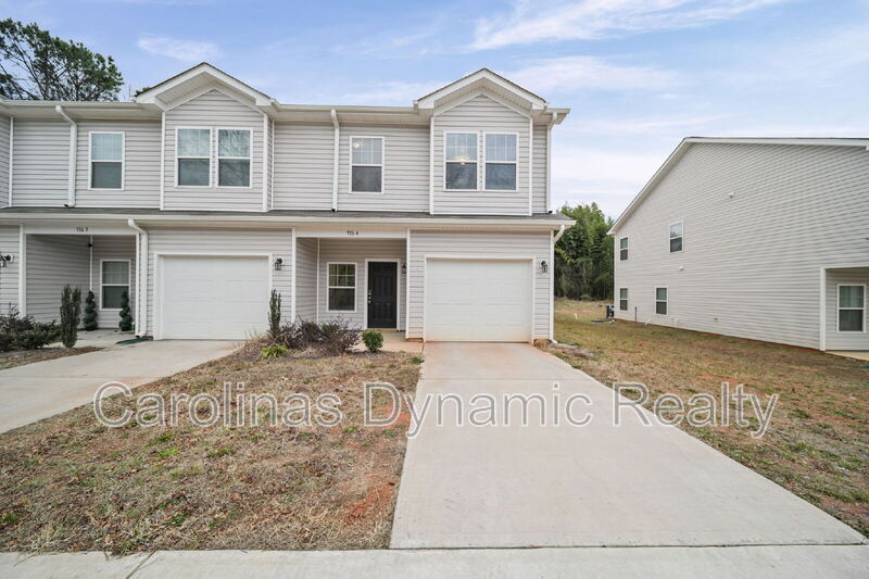 Kings Mountain Condo: 916 South Battleground Avenue