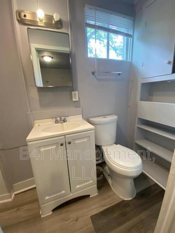 Columbus House: 2609 Avalon Road