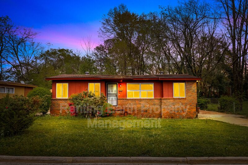 Birmingham House: 6715 Court N