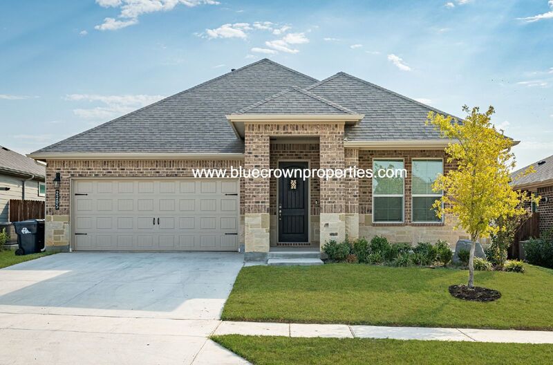 Denton House: 2205 Redwing Dr