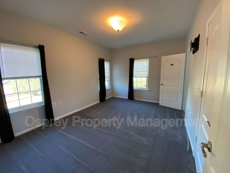 Rent Special Alert! Move in by 01/15 and enjoy 1/2 off January’s rent! - Photo 6