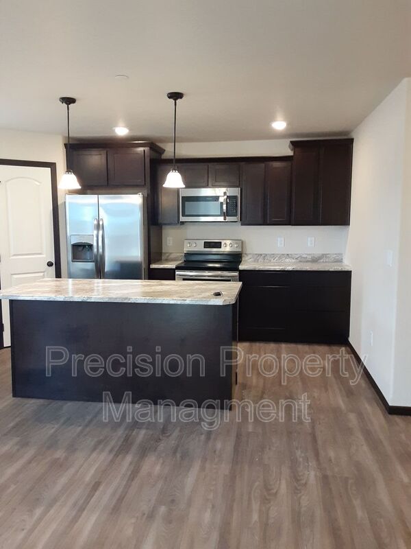 Box Elder House: 591 225th Street