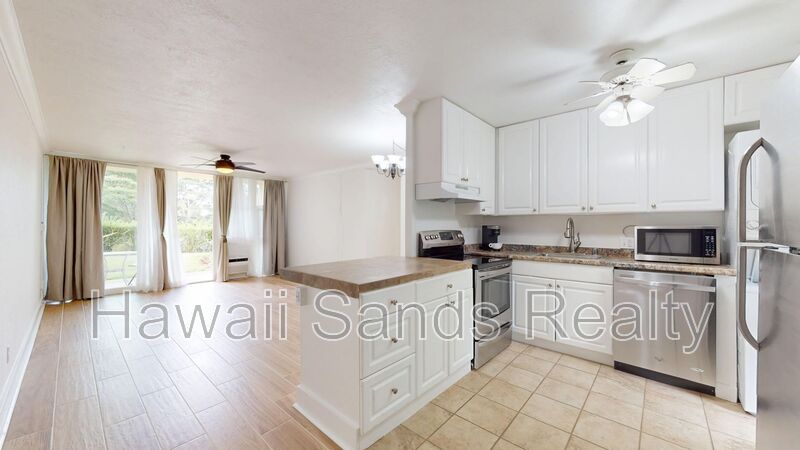 Mililani Condo: 95-2052 Waikalani Place