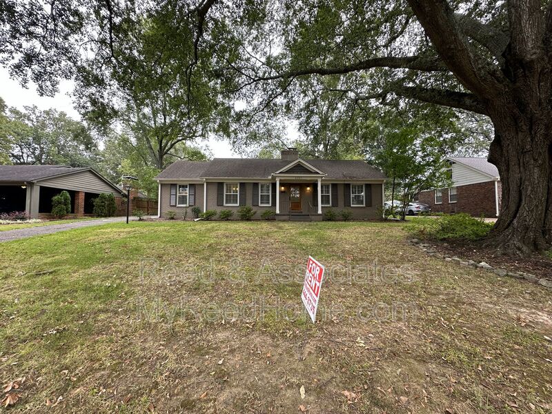 Memphis House: 4297 Sequoia Ave
