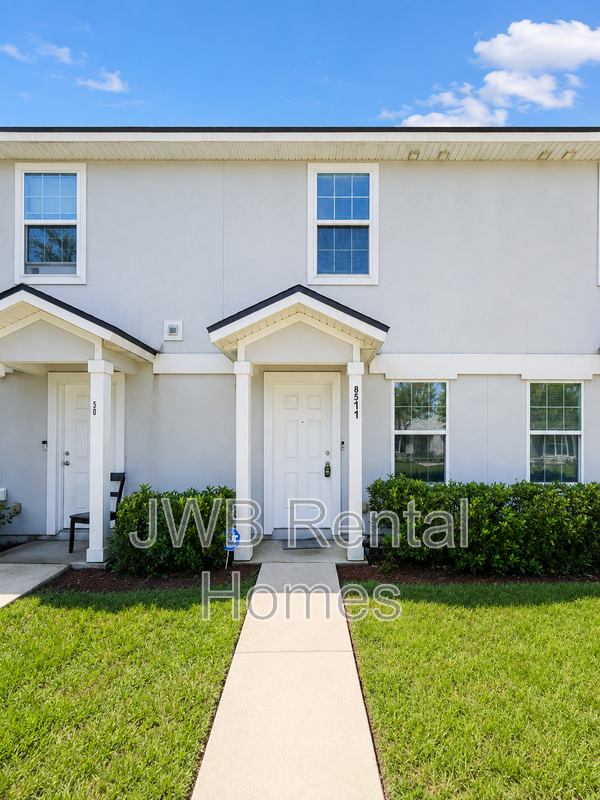 Jacksonville Townhome: 8511 McGirts Village Ln