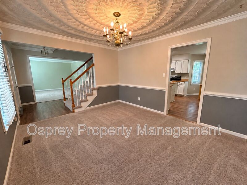 Spacious 4-Bedroom Home in Hunningdon Lakes – Chesapeake, VA - Photo 4