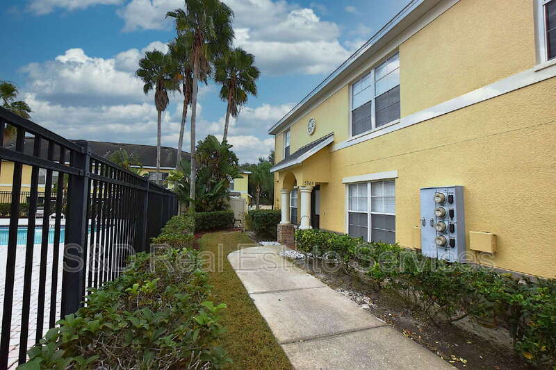 Lakeland Townhome: 5365 River Rock Rd