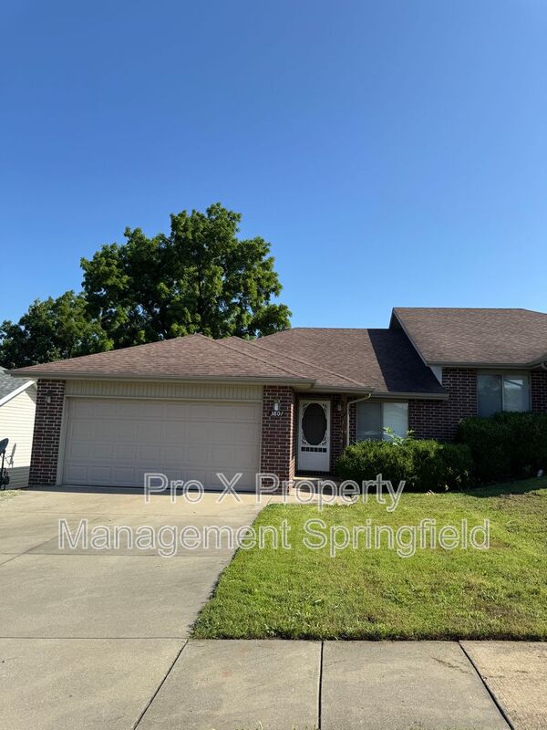 Springfield Condo: 3807 W Montclair