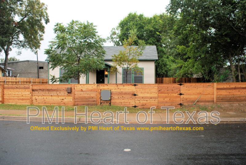 Austin House: 2317 E 2nd St