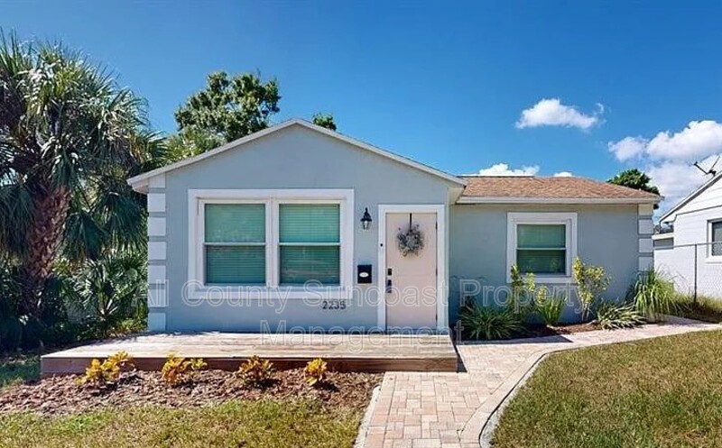St.Petersburg House: 2235 20th St S