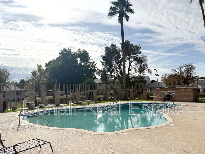 Tempe House: 1234 E Baker Dr